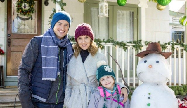 christmas-cookies-hallmark-movie-2016-exec-love-upstate-new-york-snowy-Jill-Wagner-wes-brown